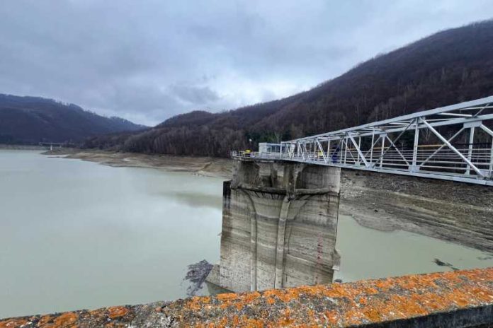 Ce amenință Prahova în criza apei: când va reveni apa la robinete?